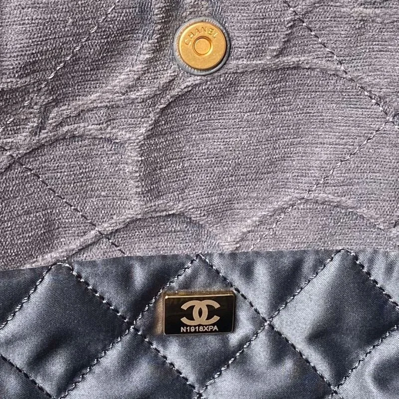 Sustainable Chanel Shopping Bags 52668
