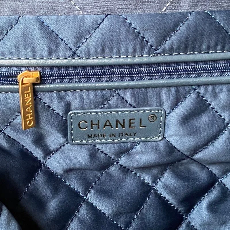 ModernLook Chanel Shopping Bags 52670