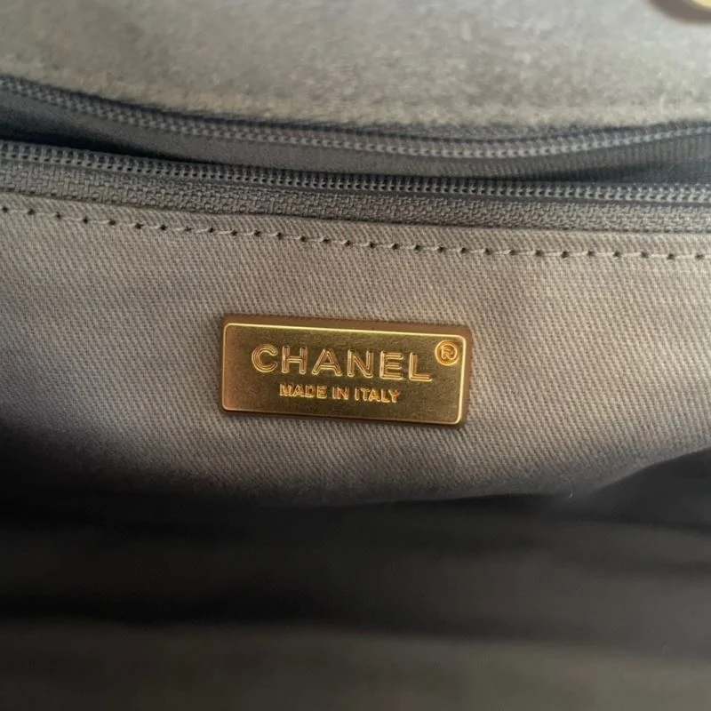 Chanel Shopping Bags Snug 52659