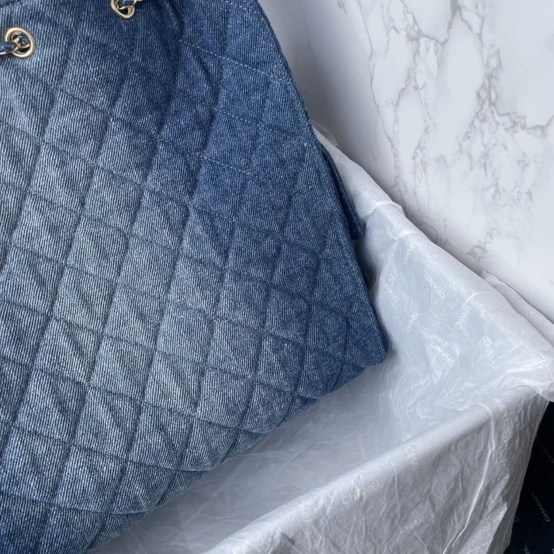 Chanel Shopping Bags UrbanChic 52650
