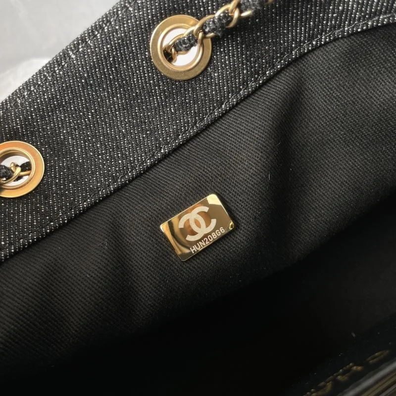 Chanel Shopping Bags OdorResistant 52646