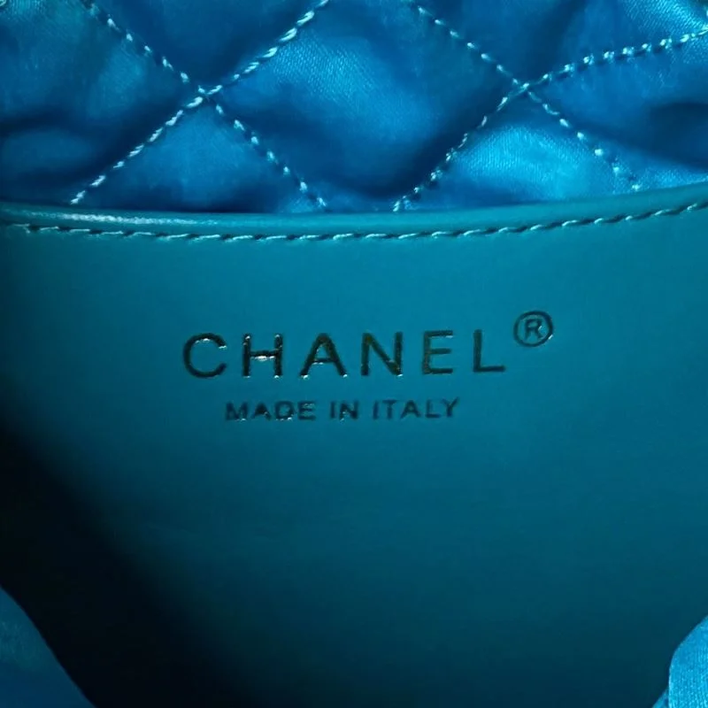 TechFriendly Chanel Shopping Bags 52652