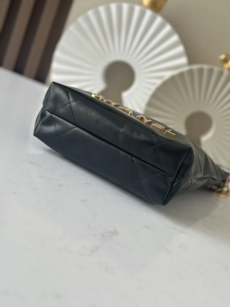 Chanel Shopping Bags Sleek 52645