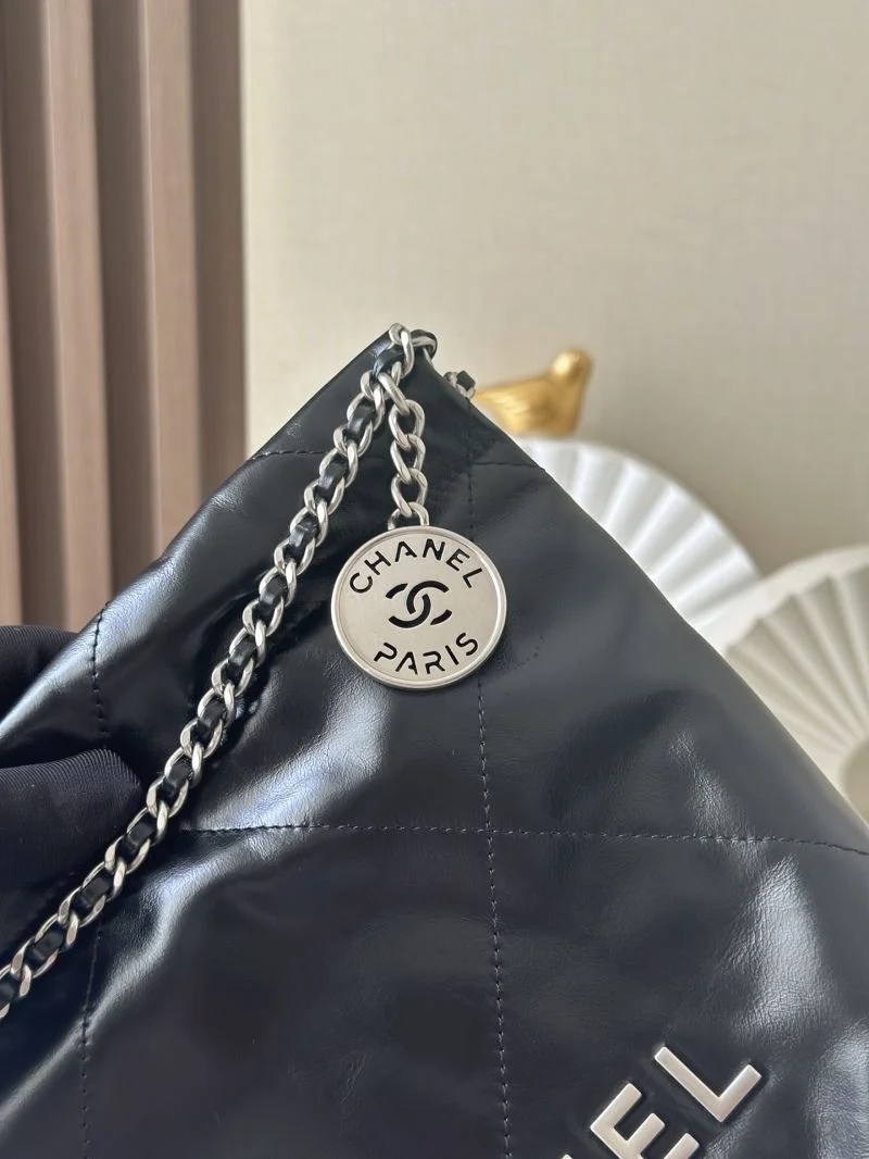 Chanel Shopping Bags Bold 52636