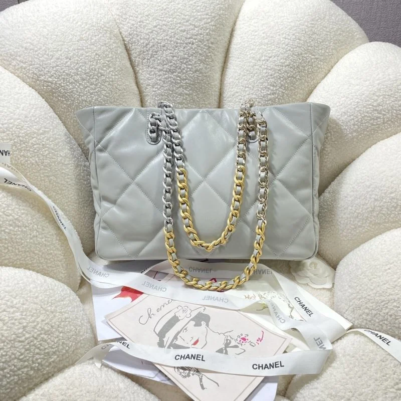 Chanel Shopping Bags Youthful 52633