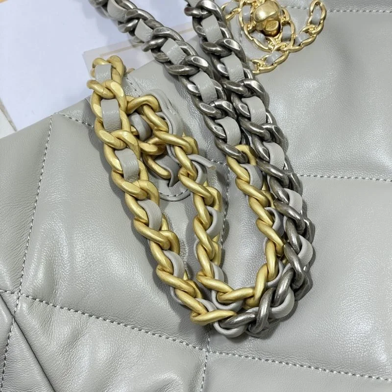 Fashionable Chanel Shopping Bags 52632
