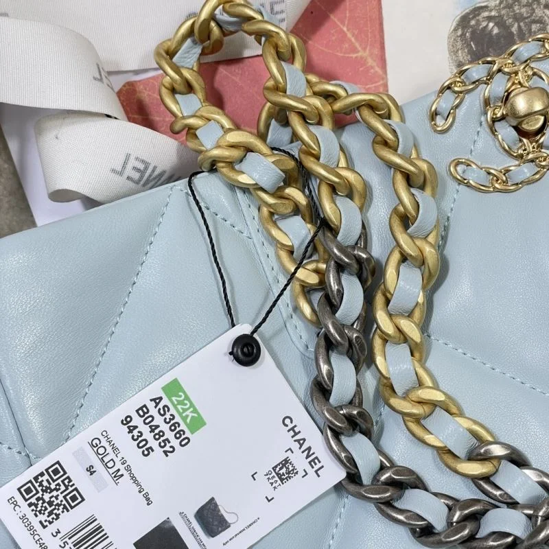 RelaxedFit Chanel Shopping Bags 52638