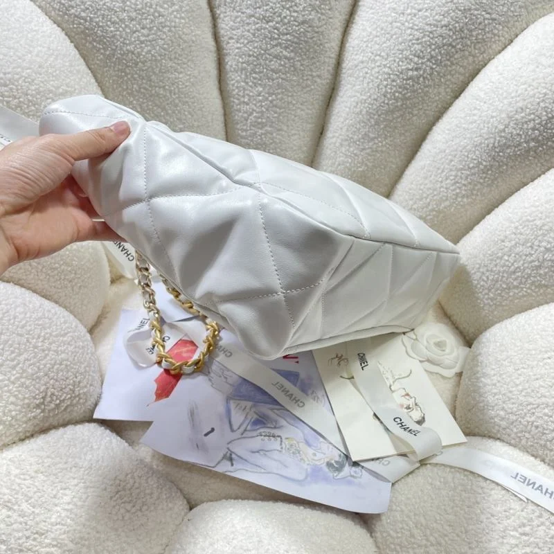 FashionForward Chanel Shopping Bags 52642