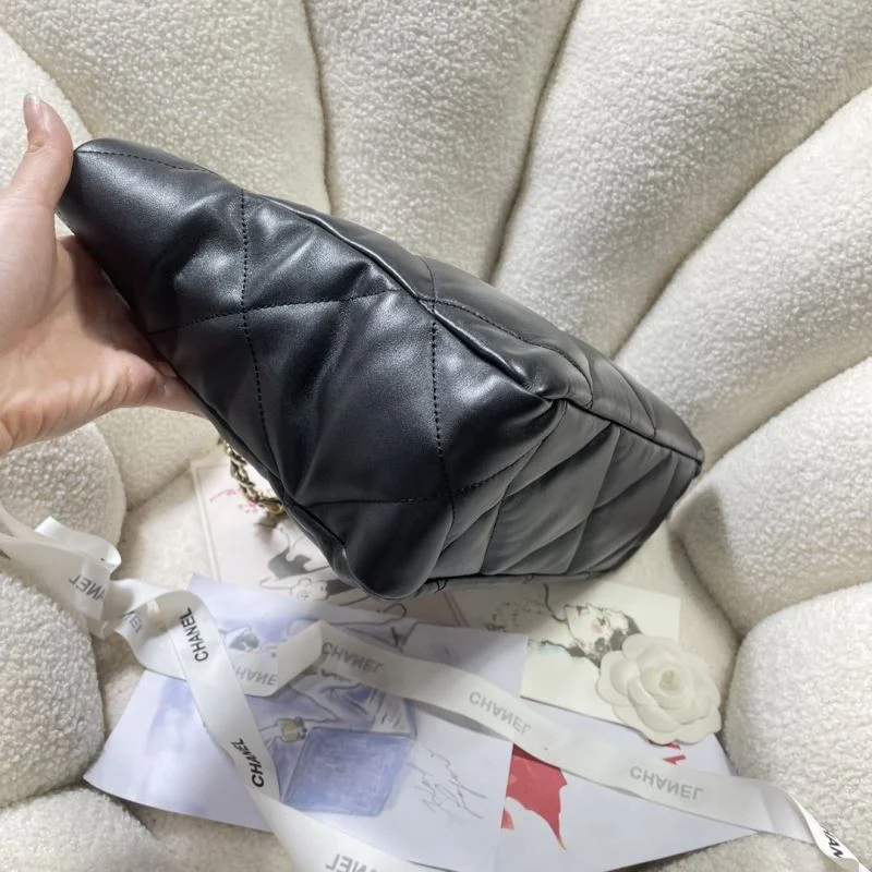 Chanel Shopping Bags Trendy 52628
