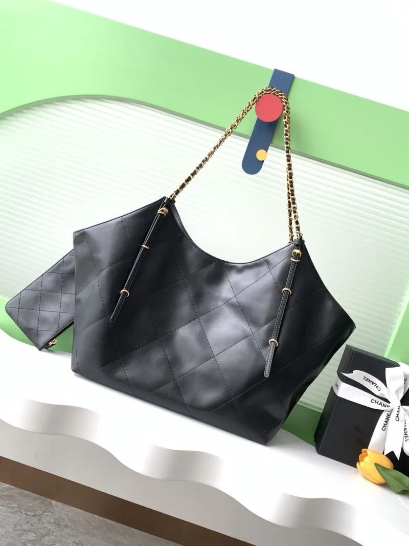 Contemporary Chanel Shopping Bags 52614