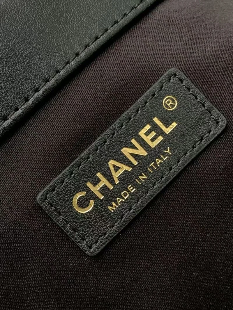 Contemporary Chanel Shopping Bags 52614