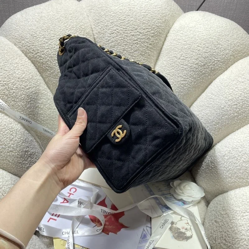 Chanel Shopping Bags Lightweight 52609