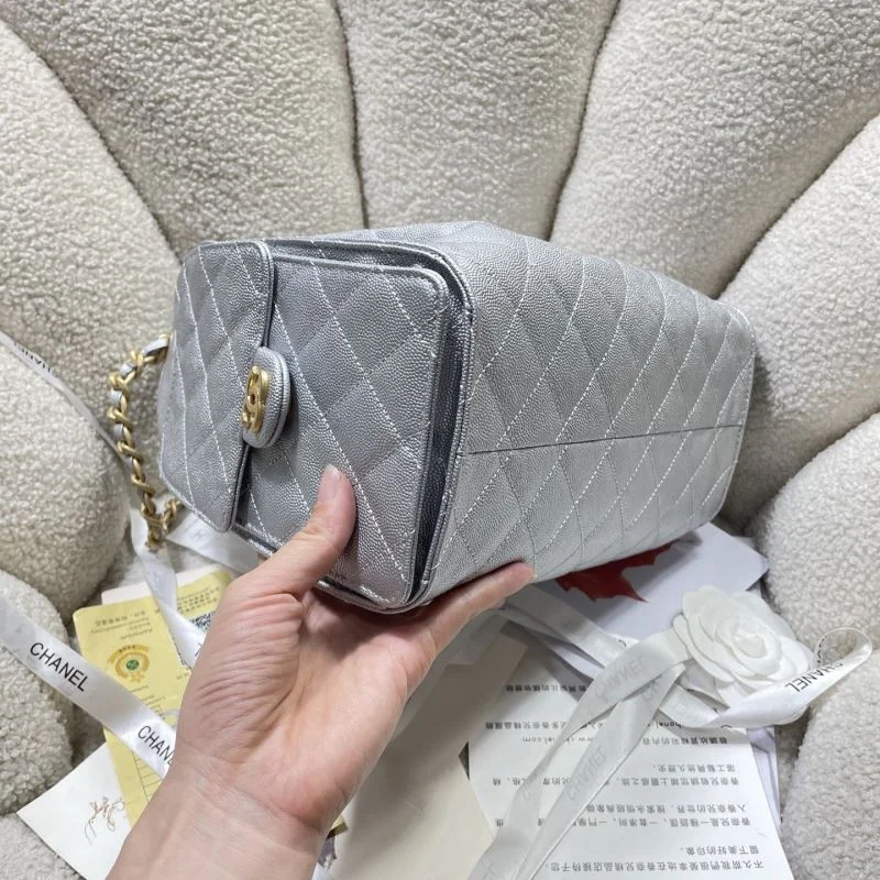 Chanel Shopping Bags ZipUp 52587