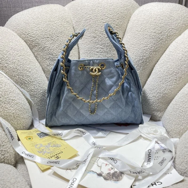 Trendsetting Chanel Shopping Bags 52623