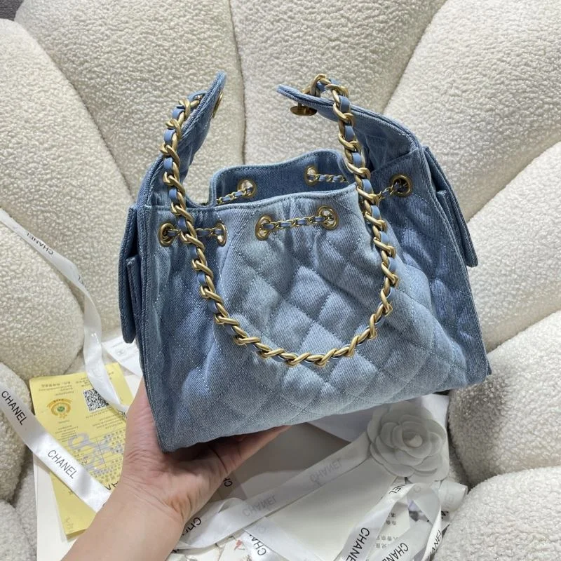 Trendsetting Chanel Shopping Bags 52623