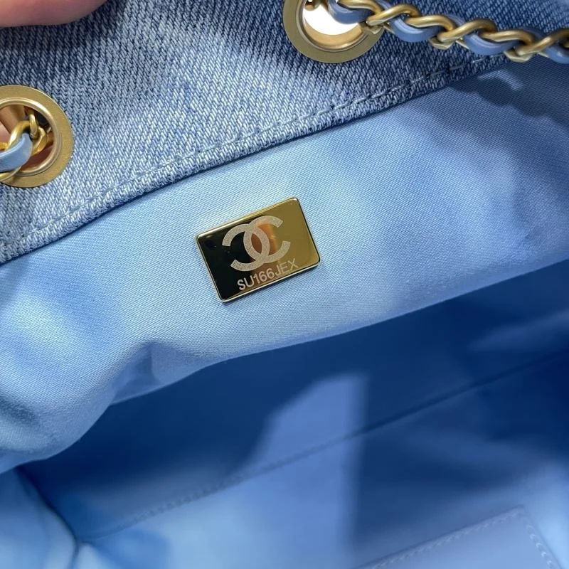 Trendsetting Chanel Shopping Bags 52623