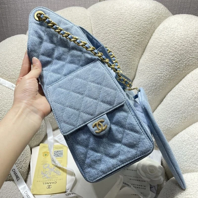 Sleek Chanel Shopping Bags 52578