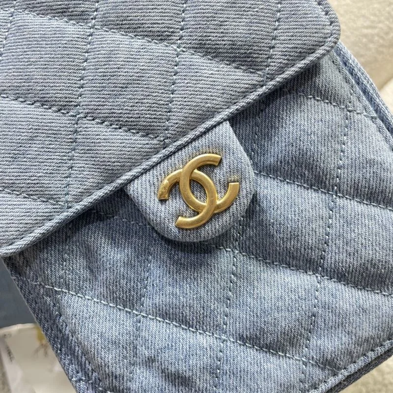 Sleek Chanel Shopping Bags 52578