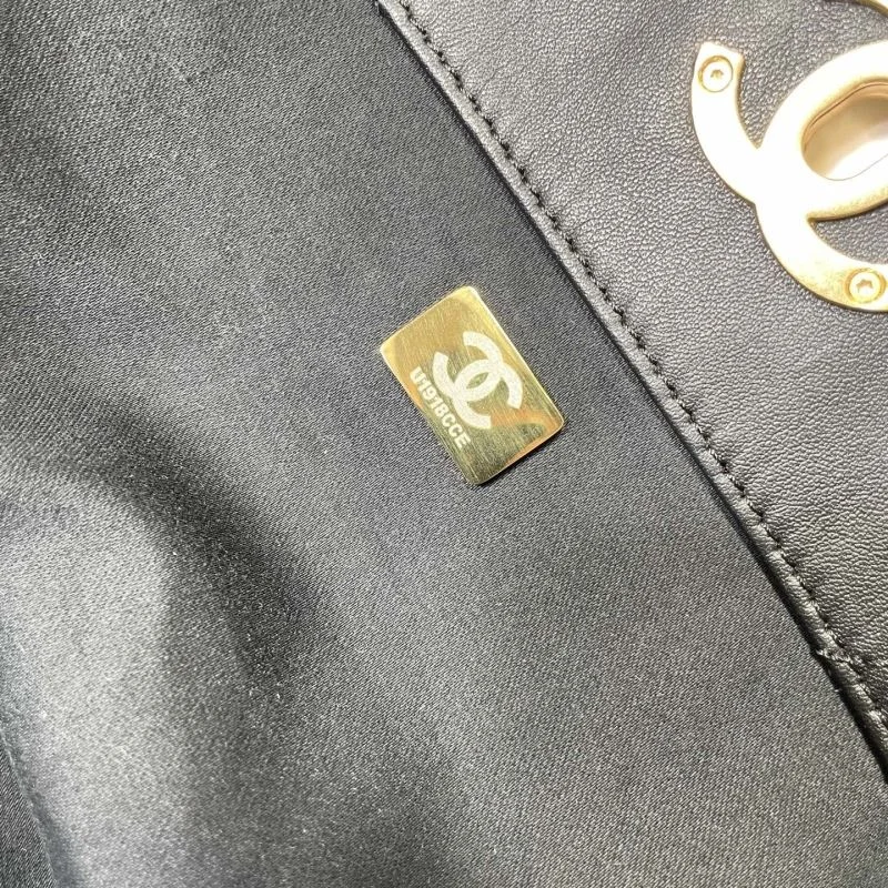 Chanel Shopping Bags FashionForward 52584