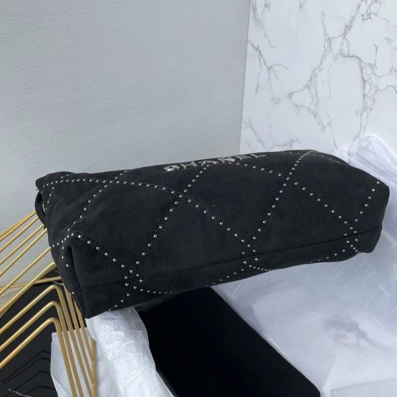 WaterResistant Chanel Shopping Bags 52576