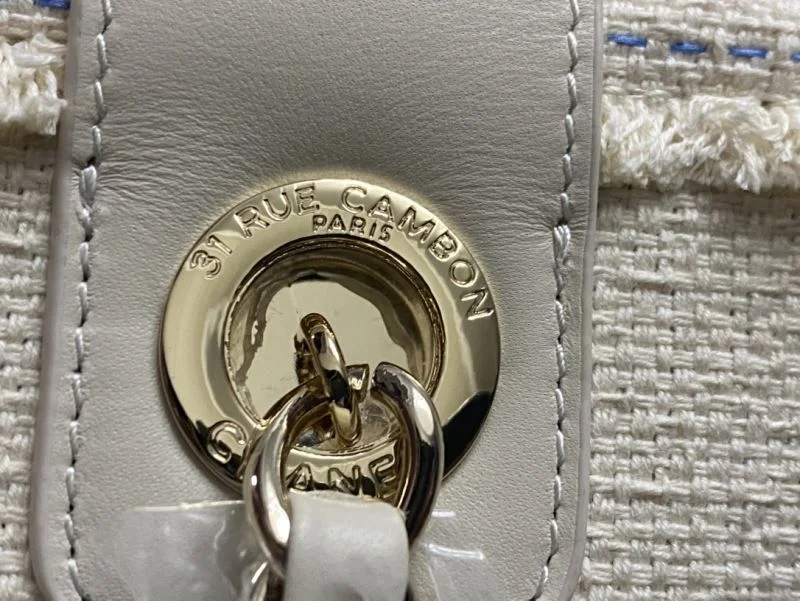 Chanel Shopping Bags OdorResistant 52563