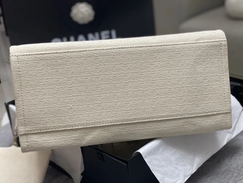 SunProtective Chanel Shopping Bags 52561