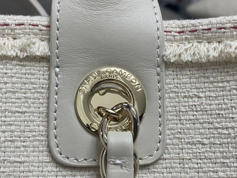SunProtective Chanel Shopping Bags 52561