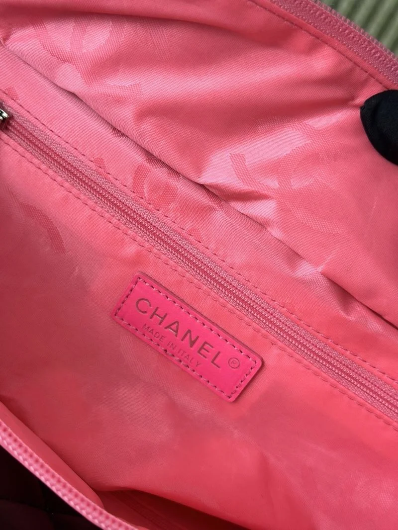 Chanel Shopping Bags Comfortable 52591