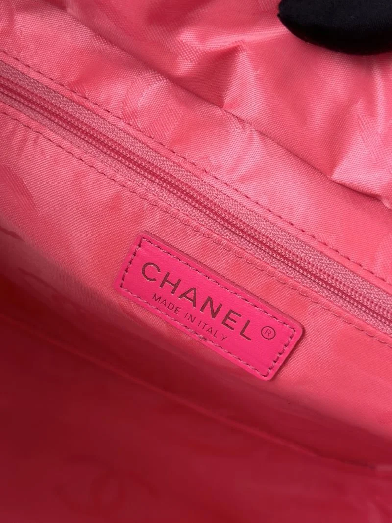 Chanel Shopping Bags ModernLook 52557