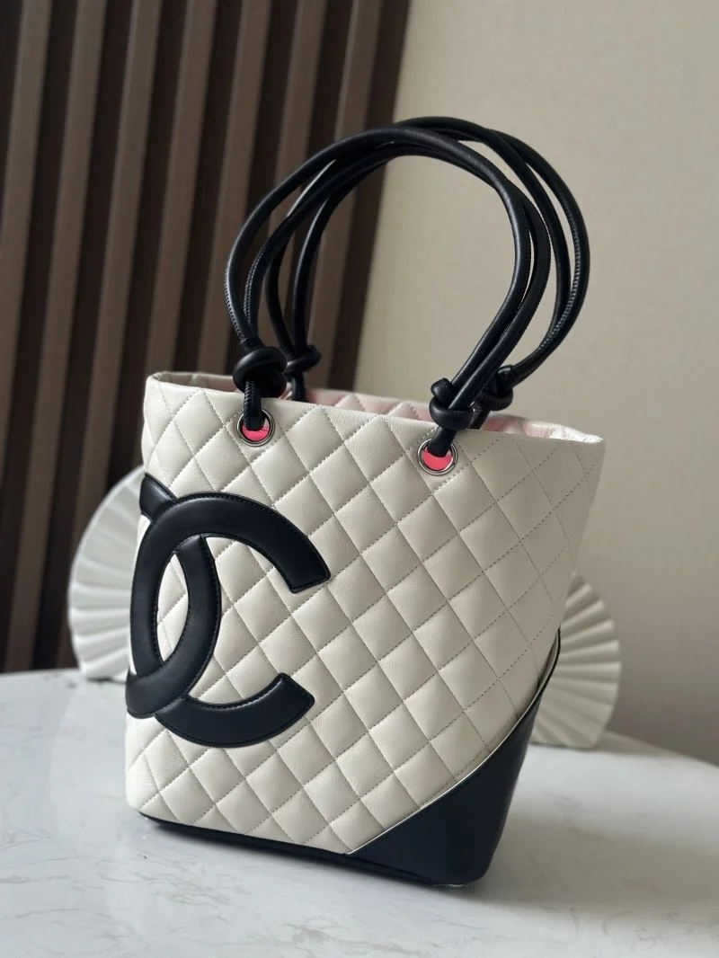 UrbanChic Chanel Shopping Bags 52550