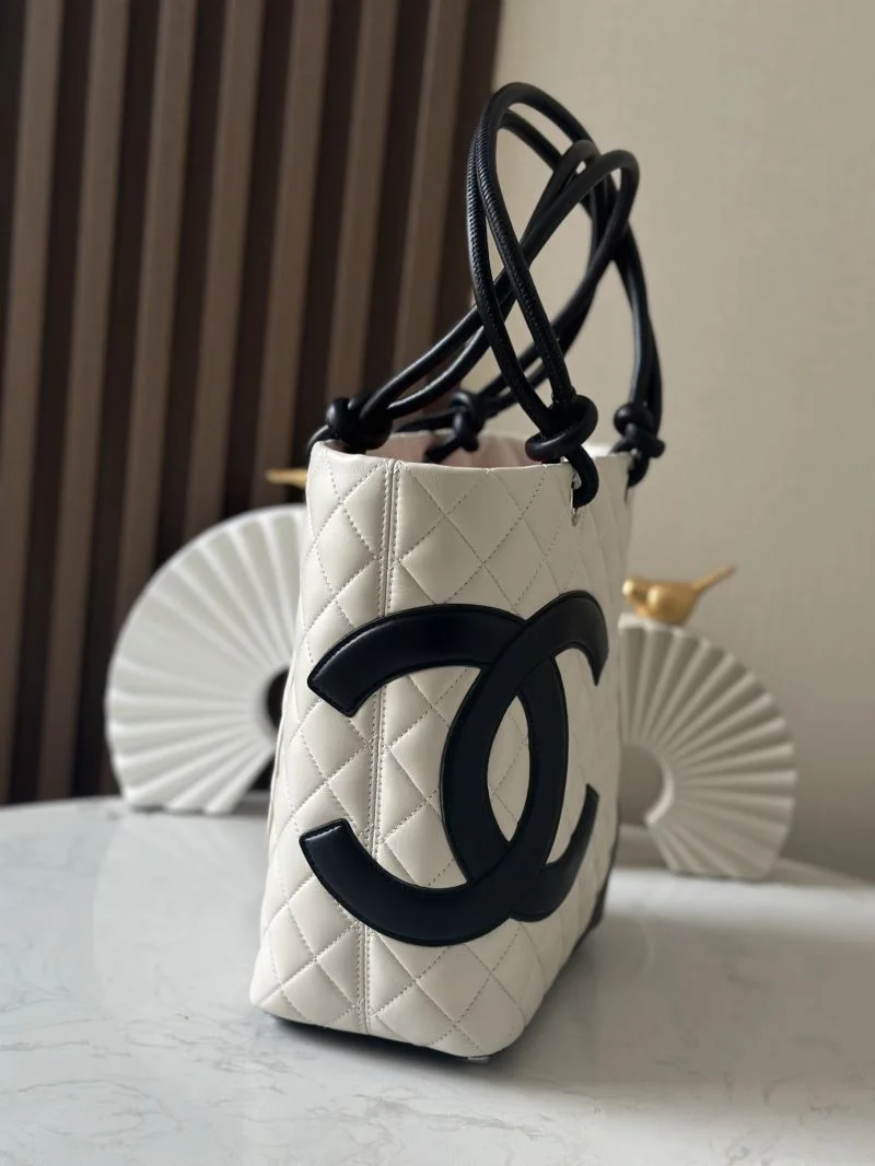 UrbanChic Chanel Shopping Bags 52550