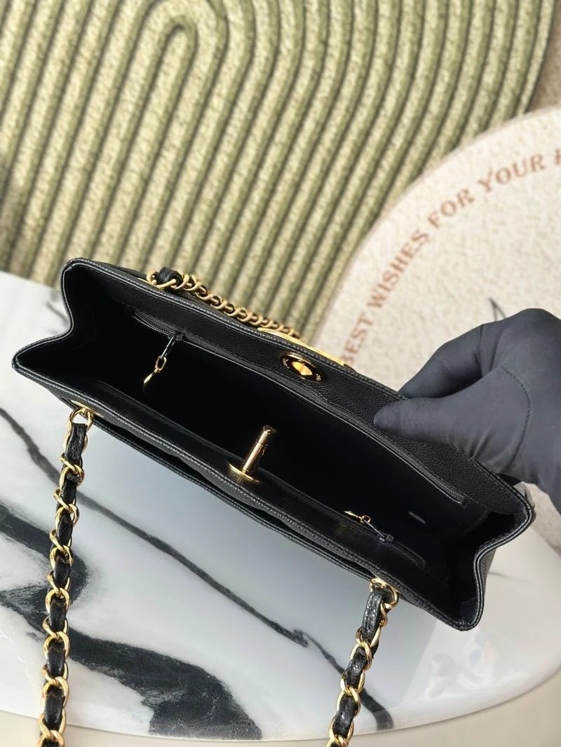 Chanel Shopping Bags ModernLook 52539