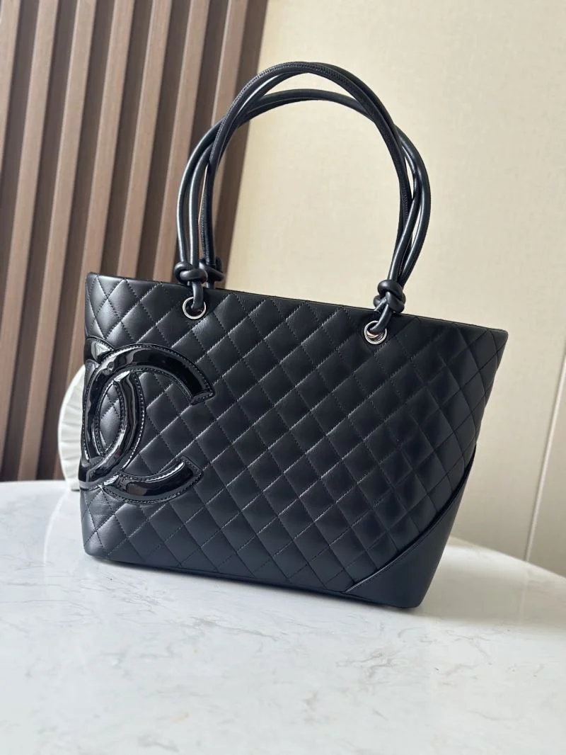 Chanel Shopping Bags ModernLook 52545