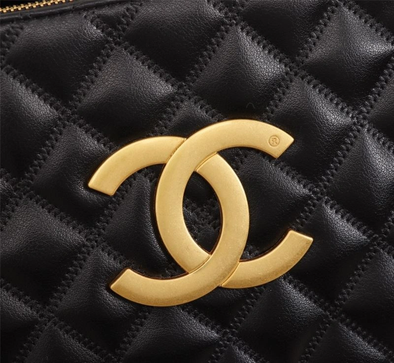 Lightweight Chanel Shopping Bags 86308