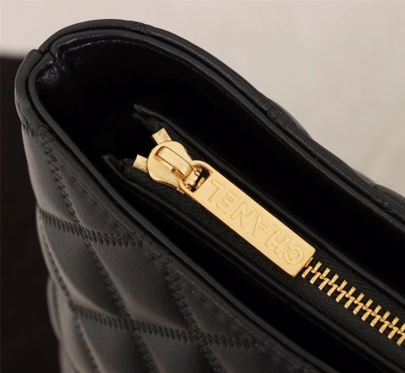 Lightweight Chanel Shopping Bags 86308