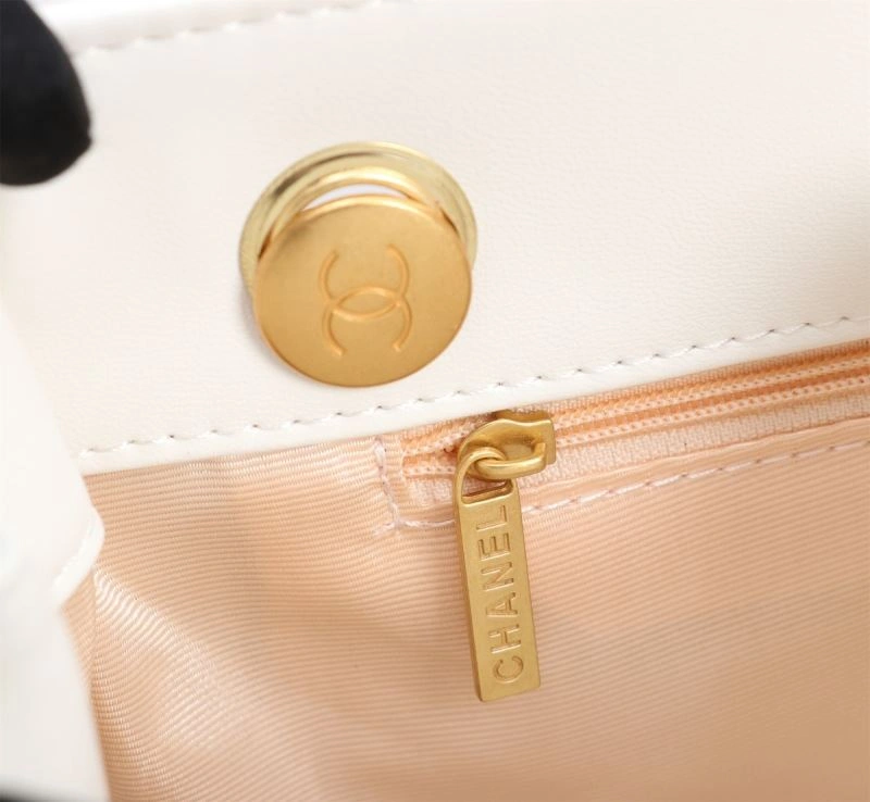 Chanel Shopping Bags Stretchable 86339