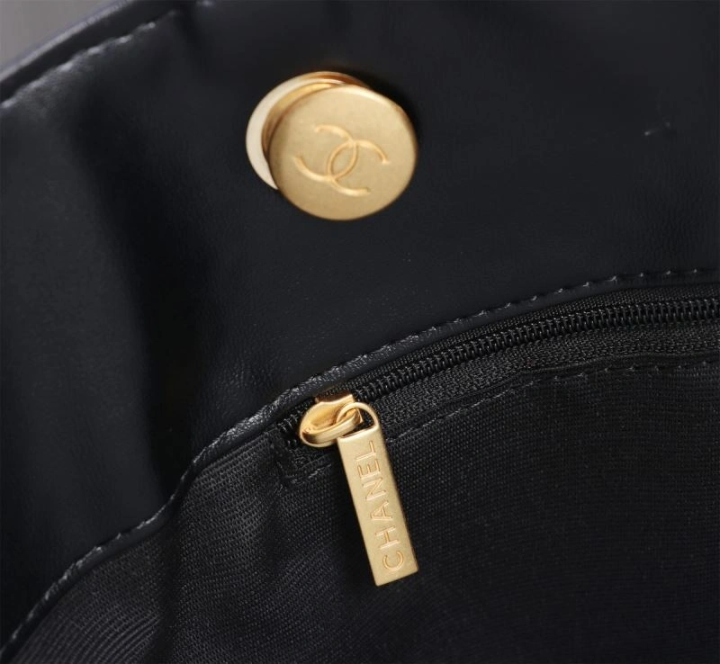 Chanel Shopping Bags Sleek 86300