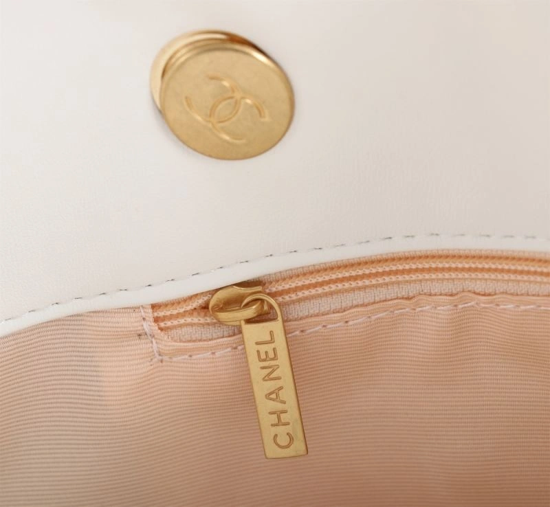 SoftTouch Chanel Shopping Bags 86299