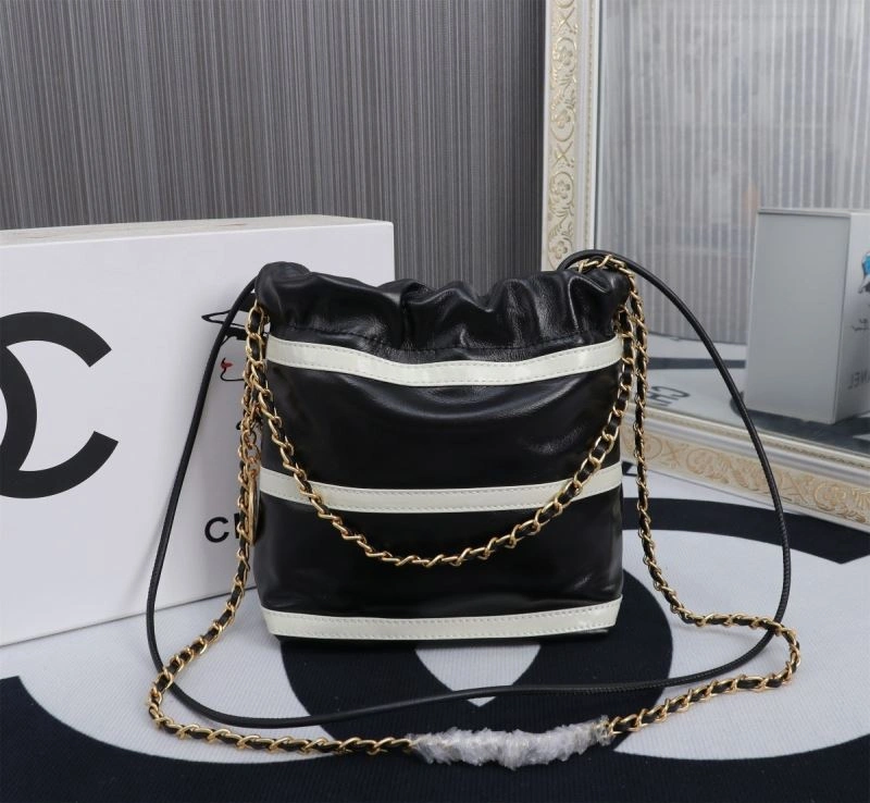 Effortless Chanel Shopping Bags 86331