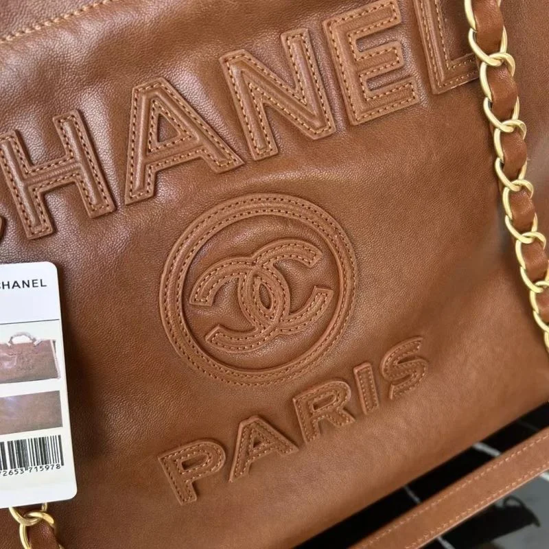 Breathable Chanel Shopping Bags 54827