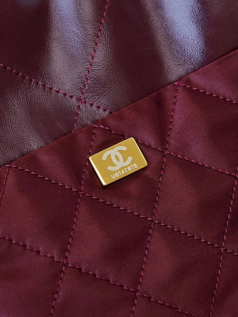 Chanel Shopping Bags OdorResistant 54865