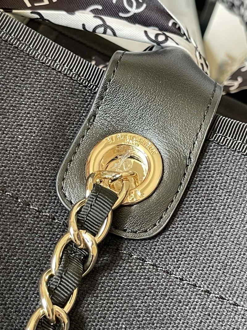 HighPerformance Chanel Shopping Bags 54817