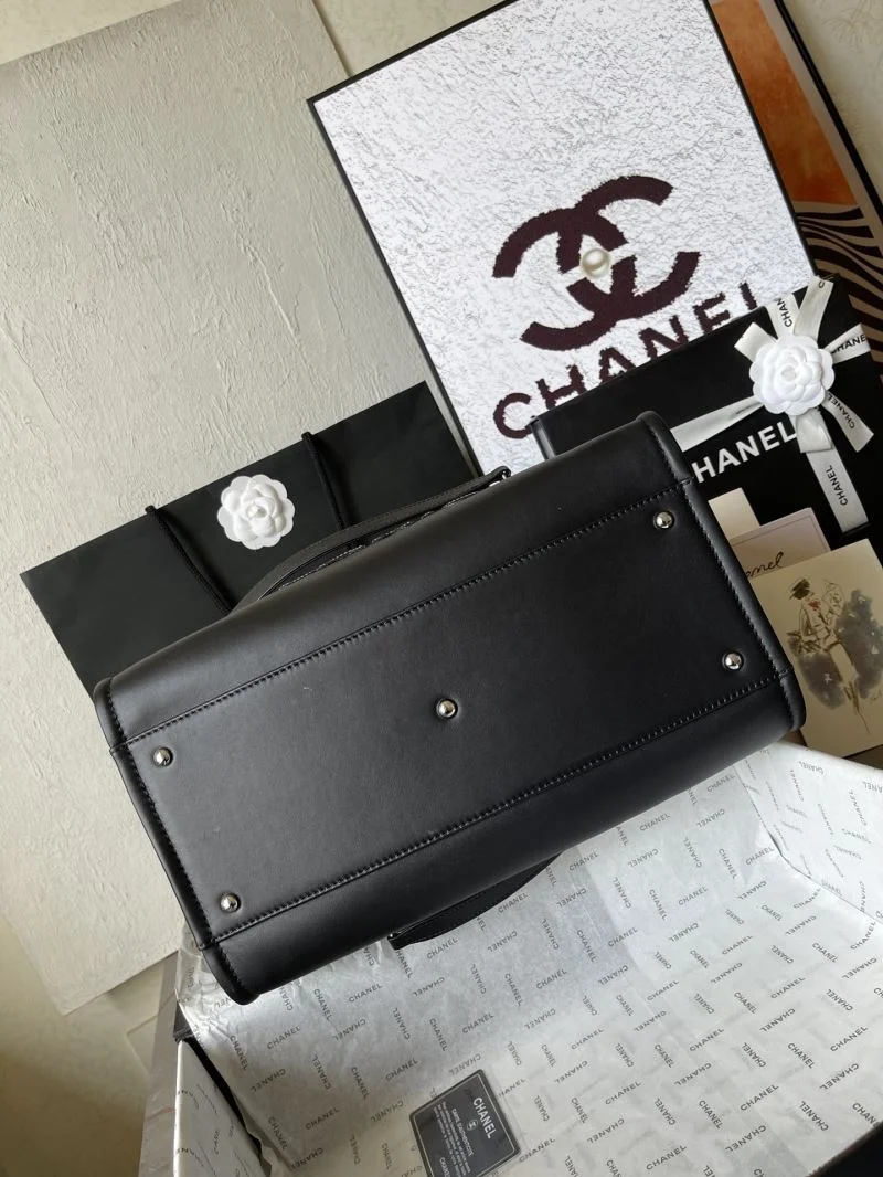 Chanel Shopping Bags TechFriendly 54825