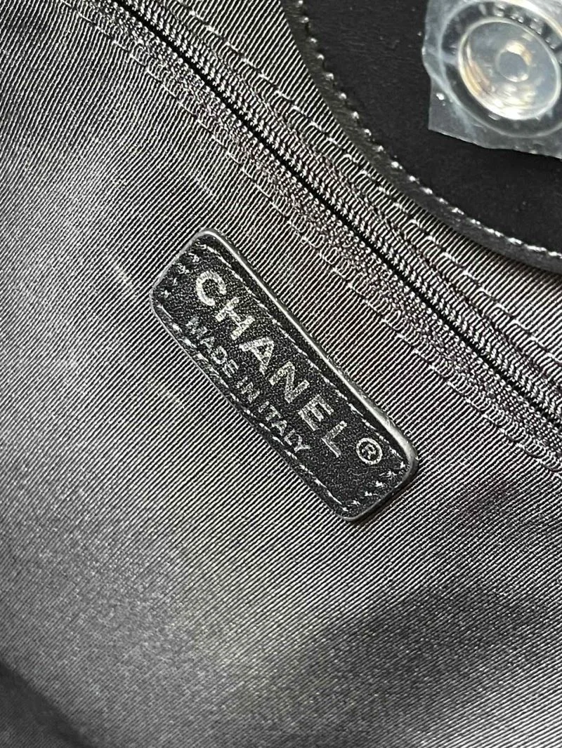 Chanel Shopping Bags TechFriendly 54825