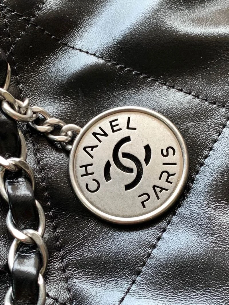 Neat Chanel Shopping Bags 54811