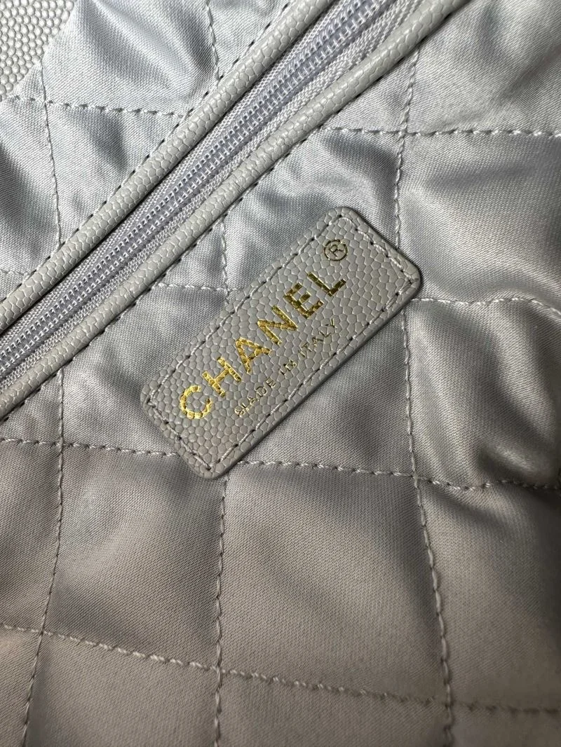 Chanel Shopping Bags Vibrant 54808
