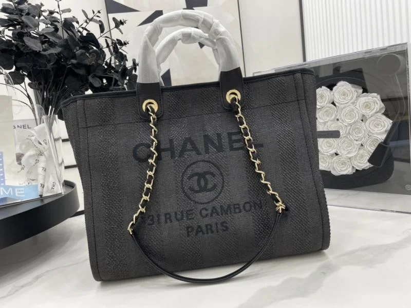 Snug Chanel Shopping Bags 54787
