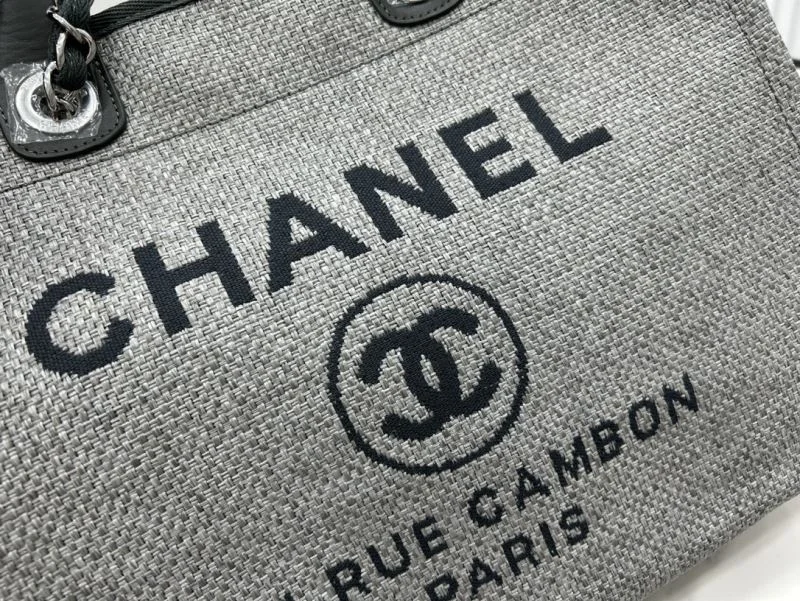 Fashionable Chanel Shopping Bags 54773