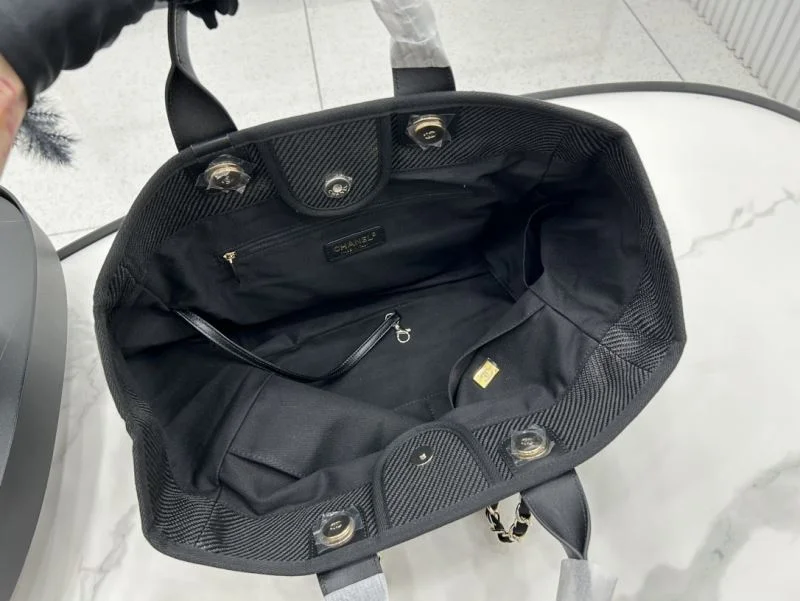 Chanel Shopping Bags TechFriendly 54768