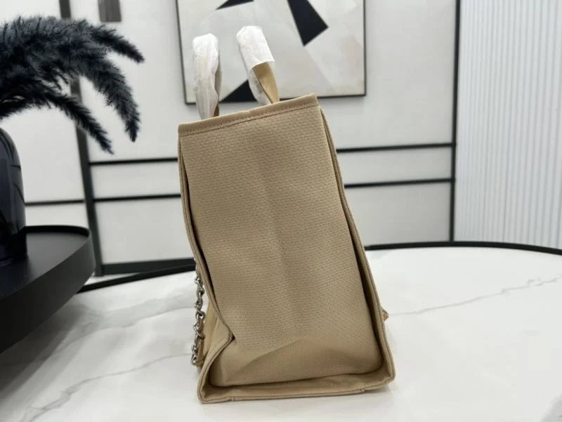 Chanel Shopping Bags TechFriendly 54765